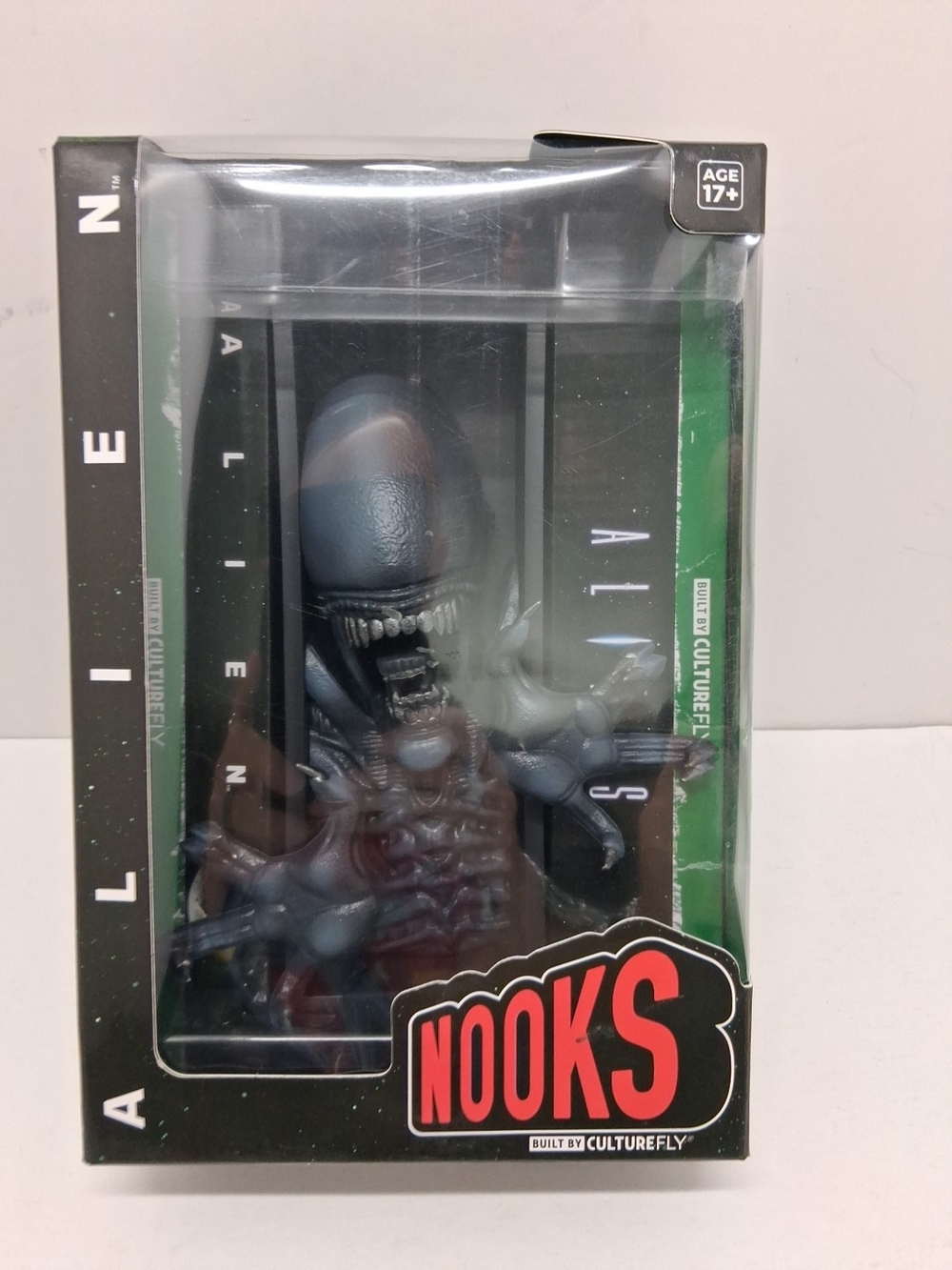 Nook Alien Xenomorph Display Figure - Black